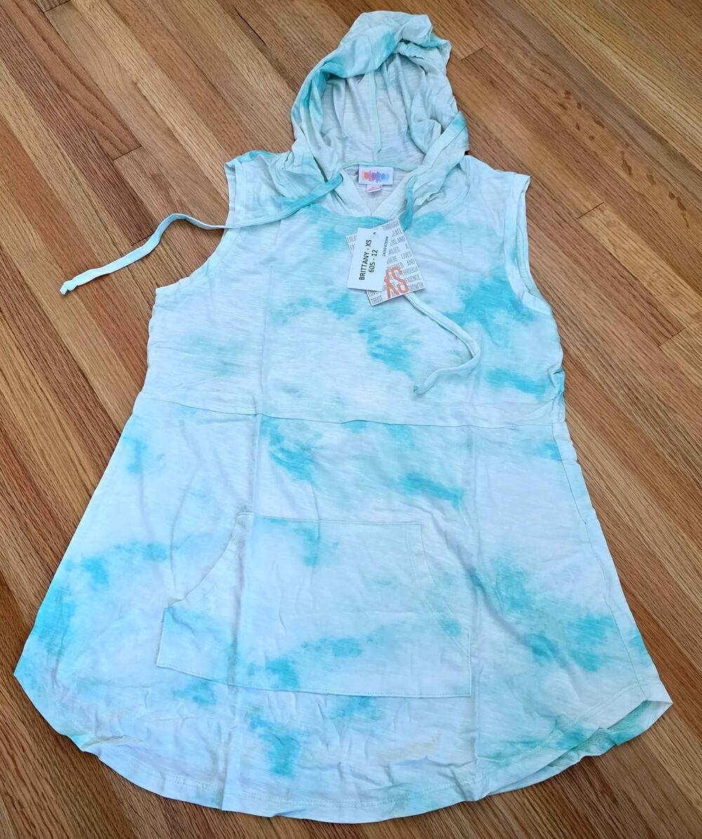 NWT LuLaRoe Brittany Hooded Tank in a white and blue tie-dye pattern sz XS